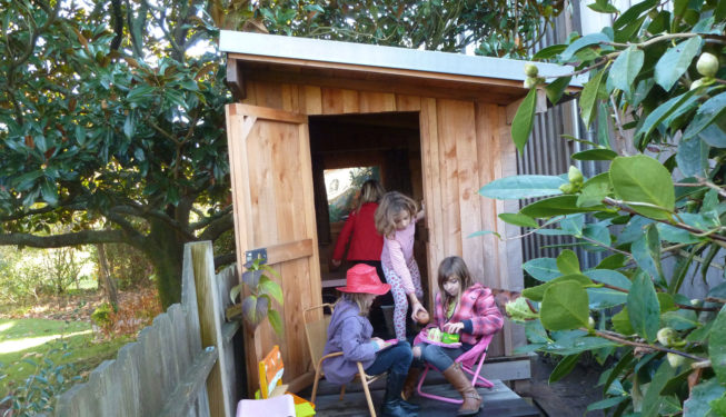 Cabane en bois pour enfants